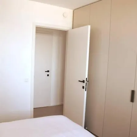 Luxueus & Nieuw 2-slaapkamerappartement Met Garage Ostende