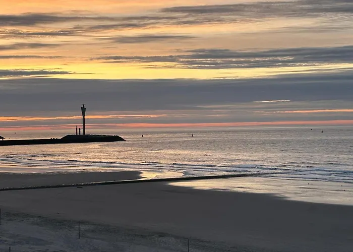 Luxueus & Nieuw 2-slaapkamerappartement Met Garage Apartamento